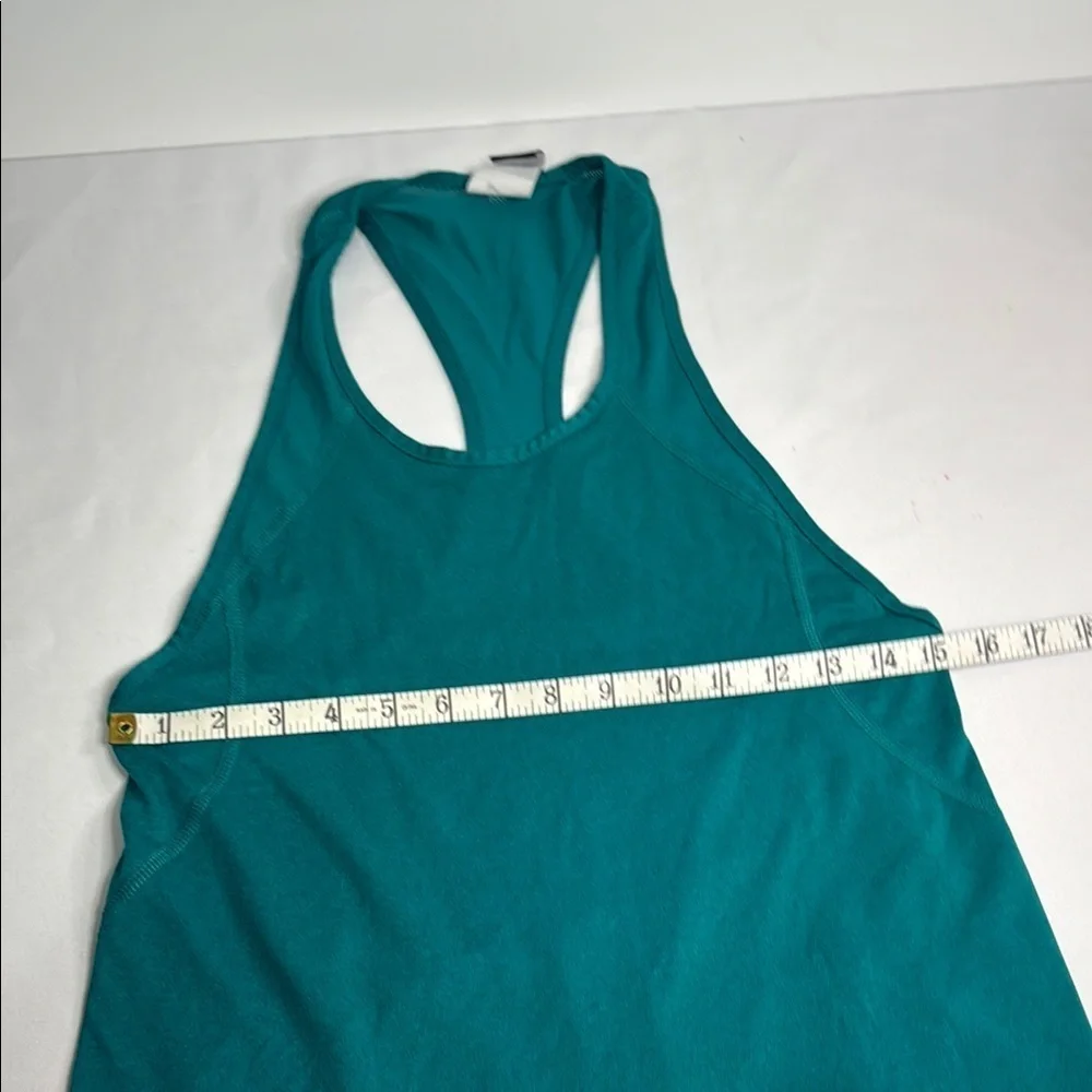 Nike Green Sleeveless Crop Tank Top